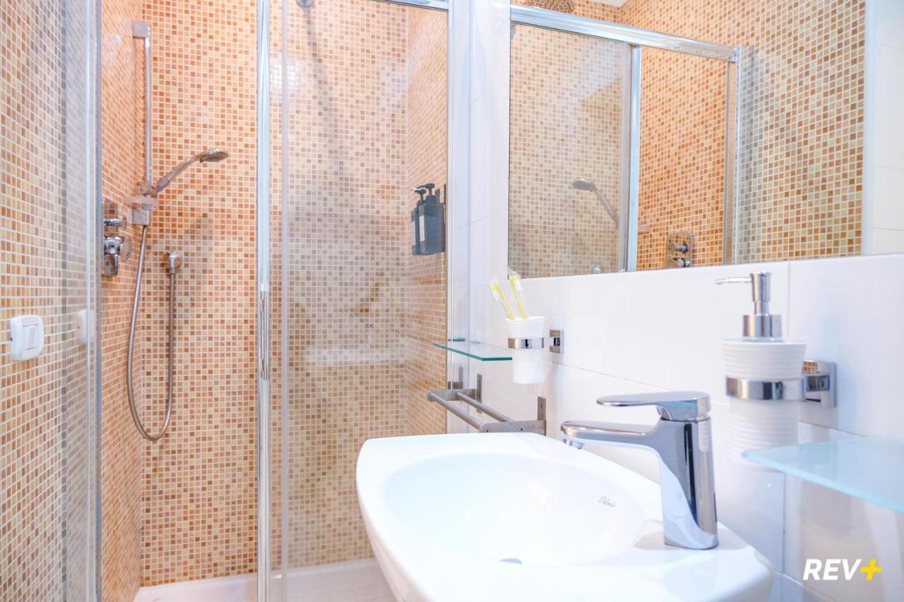 Viale Giulio Cesare Guest House Рим Екстер'єр фото